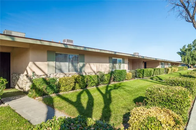 a view of building with yard