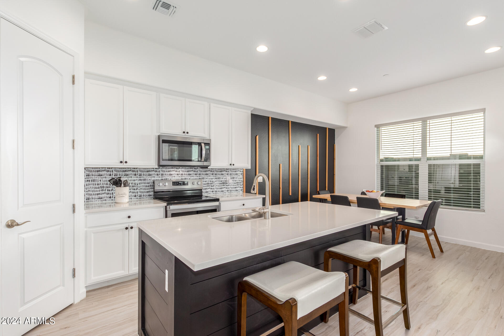 4324 East Granada Road Phoenix, AZ 85008 - Photo 2 of 38 0014-14 - Granada
