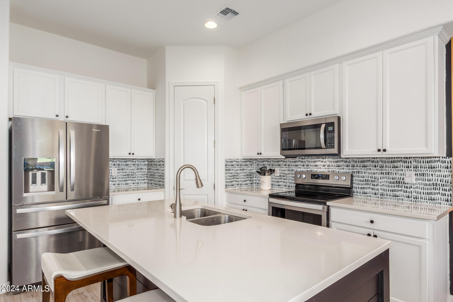4324 East Granada Road Phoenix, AZ 85008 - Photo 4 of 38 0010-11 - Granada