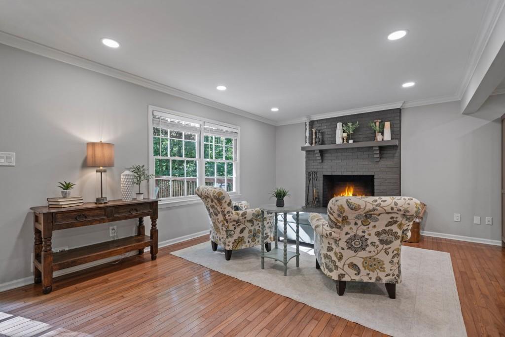 10555 Shallowford Road Roswell, GA 30075 - Photo 15 of 44