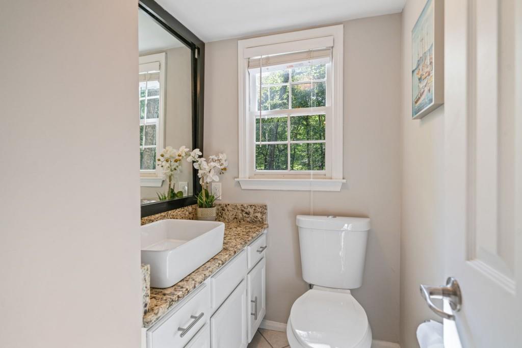 10555 Shallowford Road Roswell, GA 30075 - Photo 16 of 44