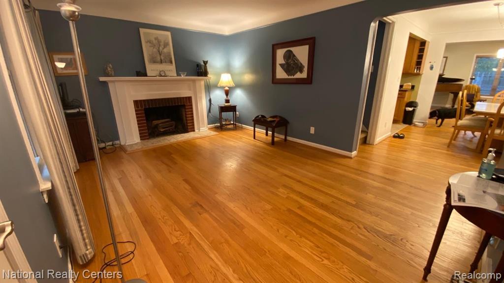 1736 Croft Road Birmingham, MI 48009 - Photo 3 of 24