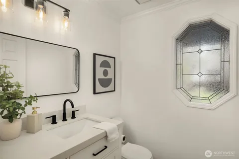 $1,628,000 | 4260 246th Place Southeast, Sammamish, WA 98029