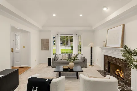 $1,628,000 | 4260 246th Place Southeast, Sammamish, WA 98029