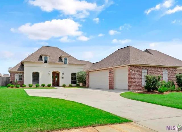 $385,000 | 7323 Bessie Drive, Denham Springs, LA 70706