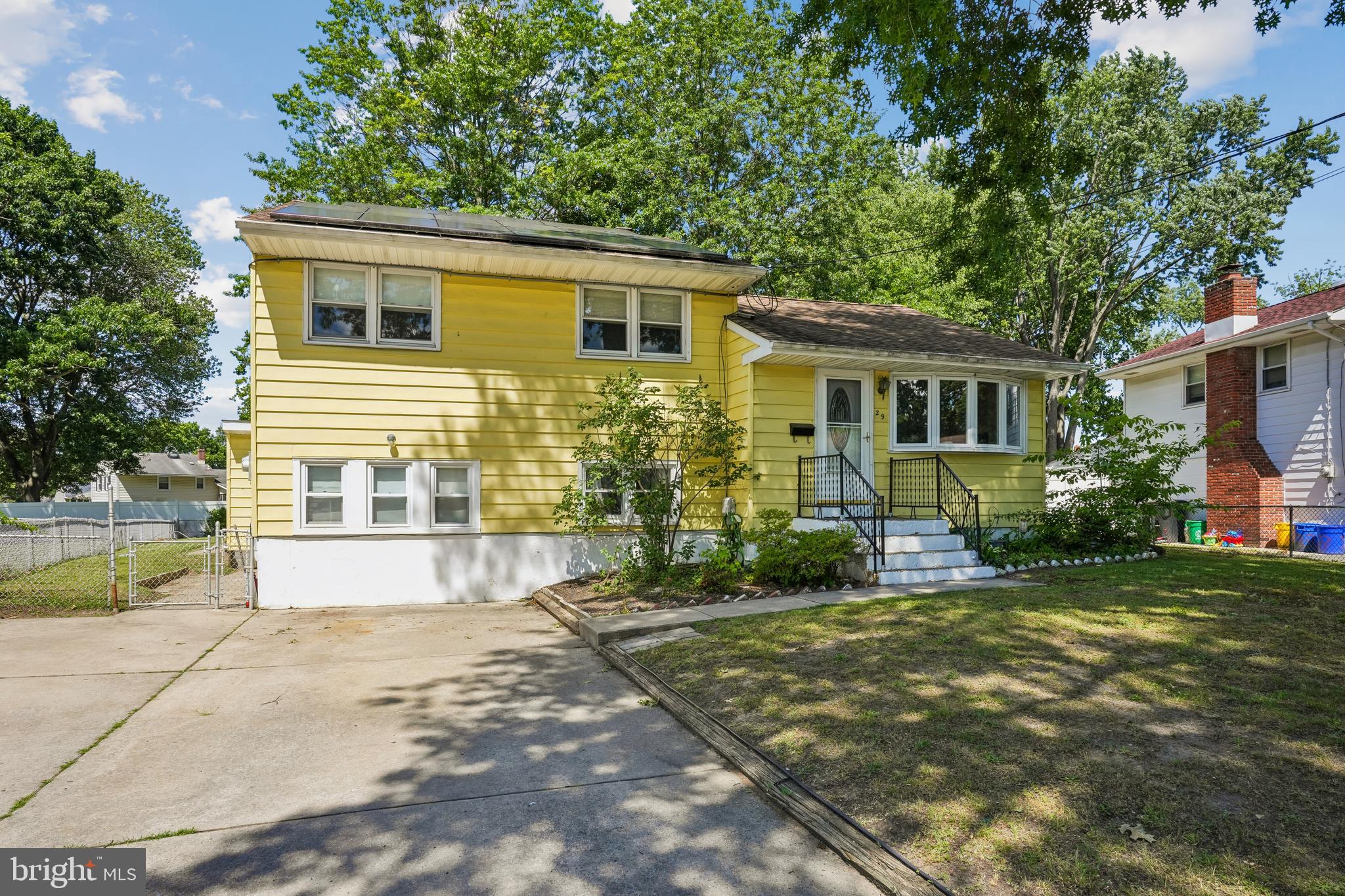 29 Trinity Place Barrington, NJ 08007 - Photo 4 of 26