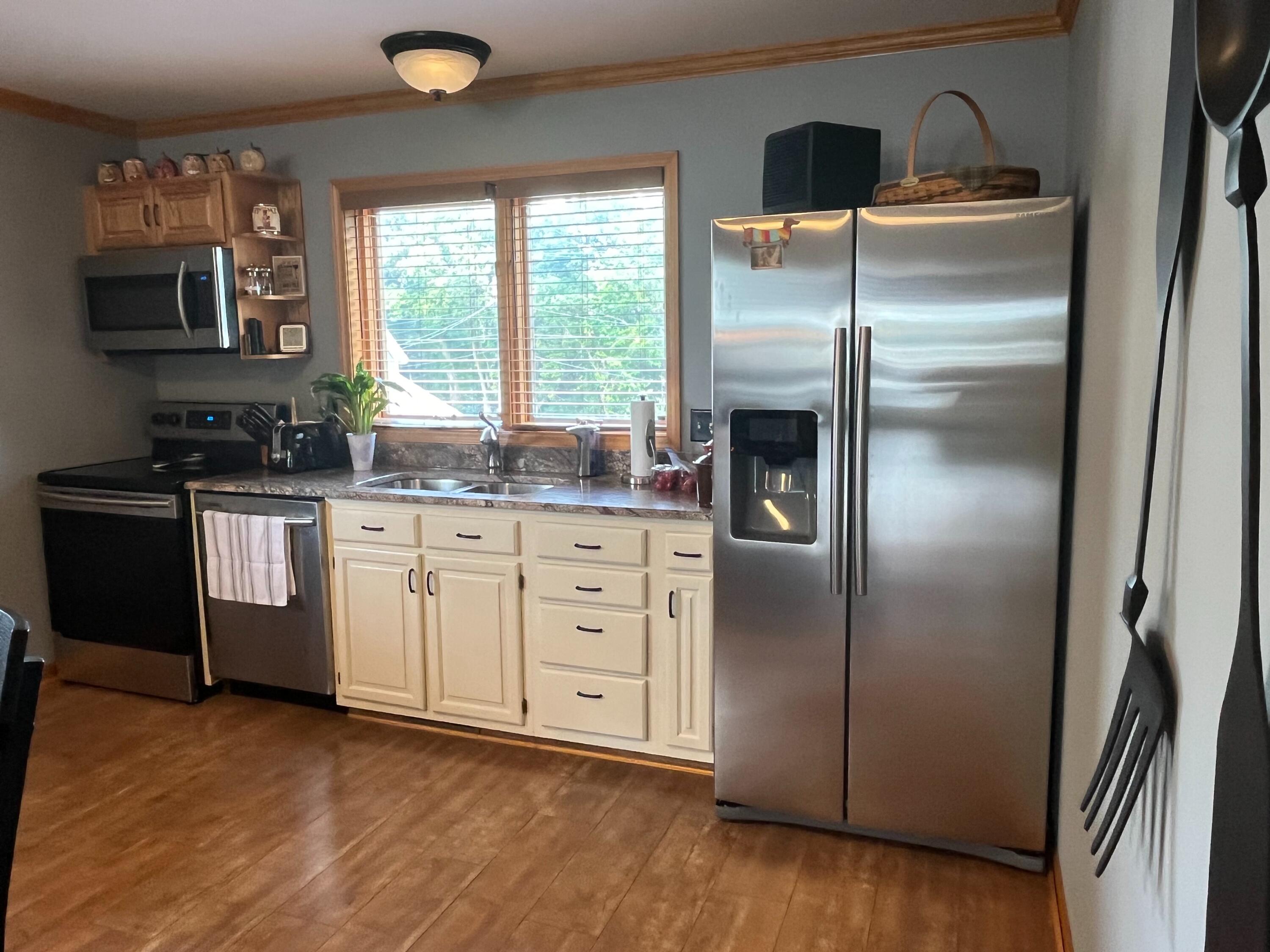 317 Waverly Road La Porte, IN 46350 - Photo 16 of 48 3000x2250