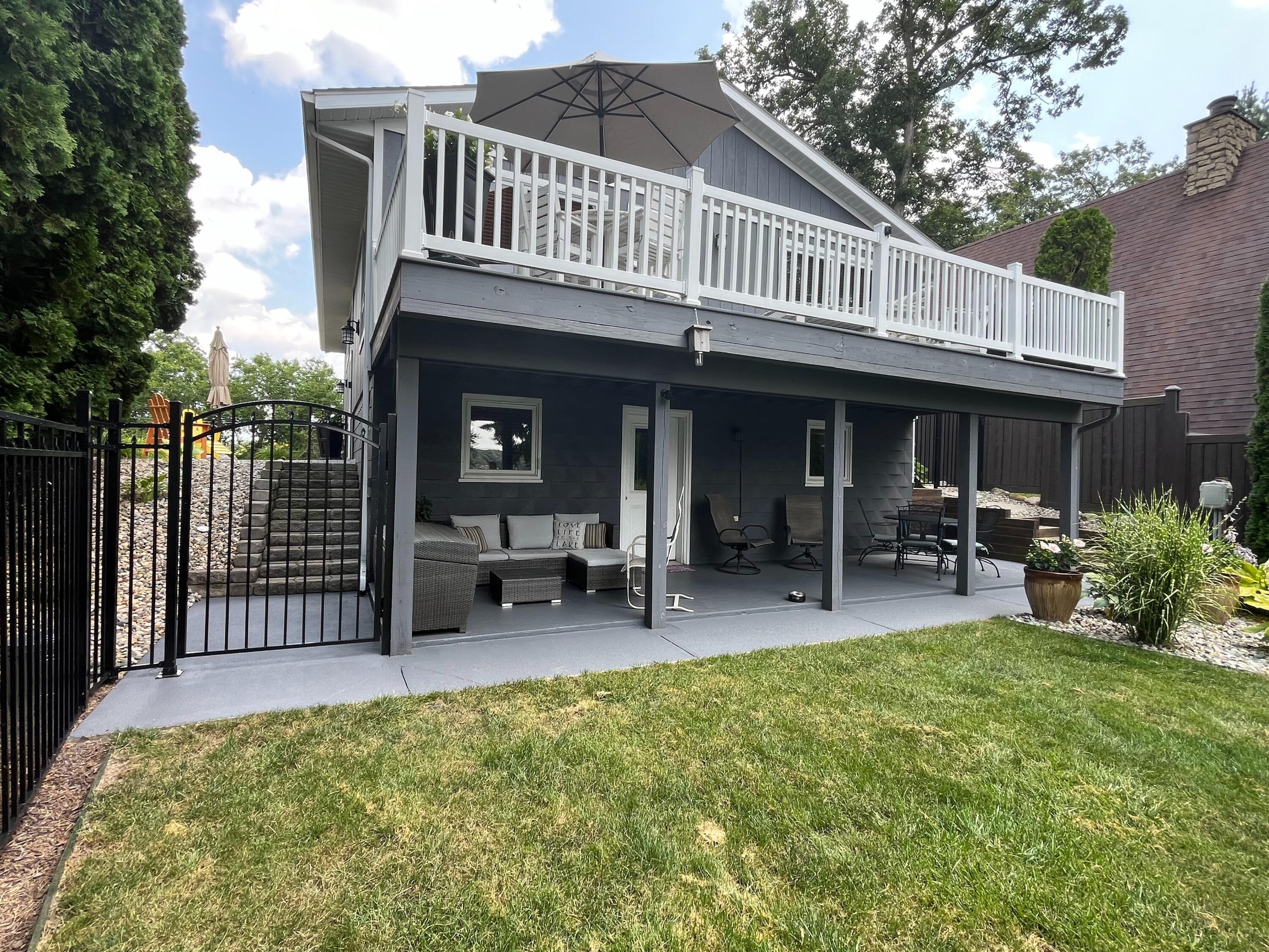 317 Waverly Road La Porte, IN 46350 - Photo 2 of 48 3000x2250
