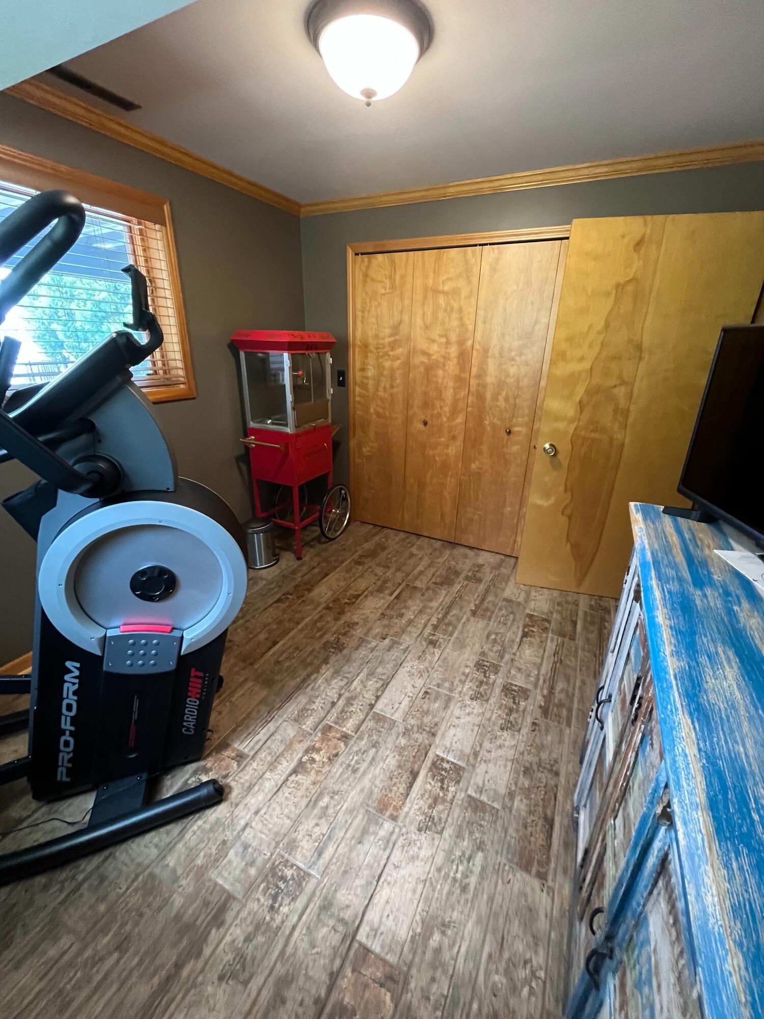 317 Waverly Road La Porte, IN 46350 - Photo 24 of 48 1500x2000