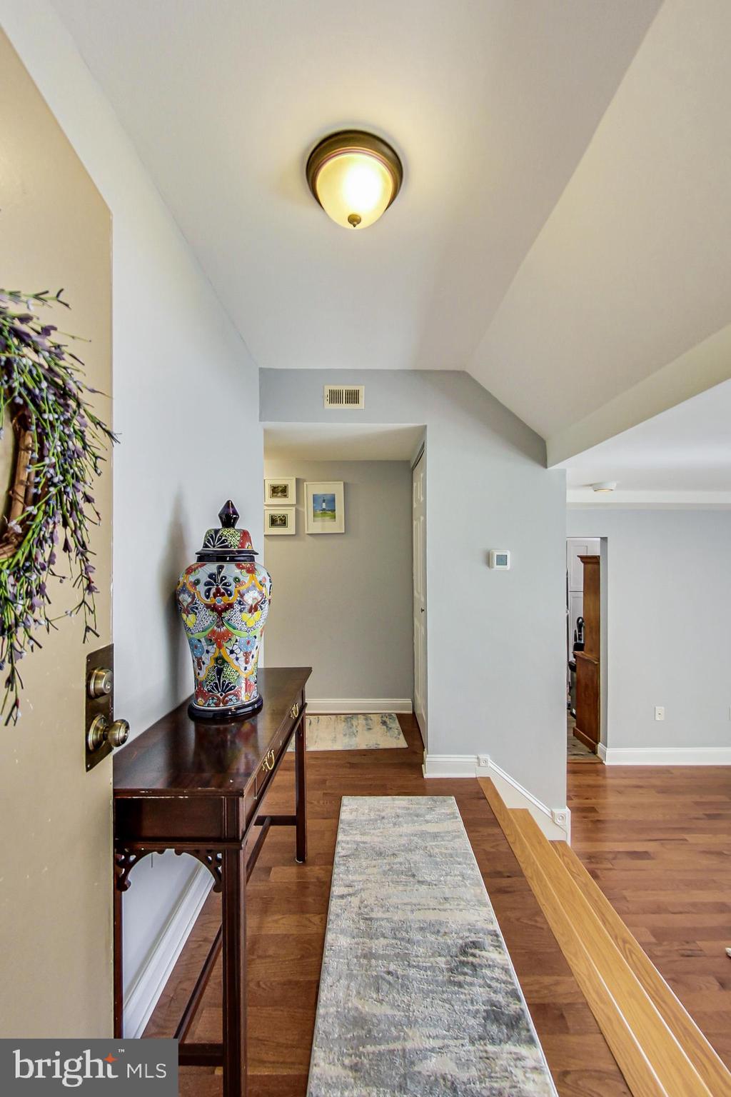 14418 Parkvale Road, Unit 14418 Rockville, MD 20853 - Photo 5 of 28