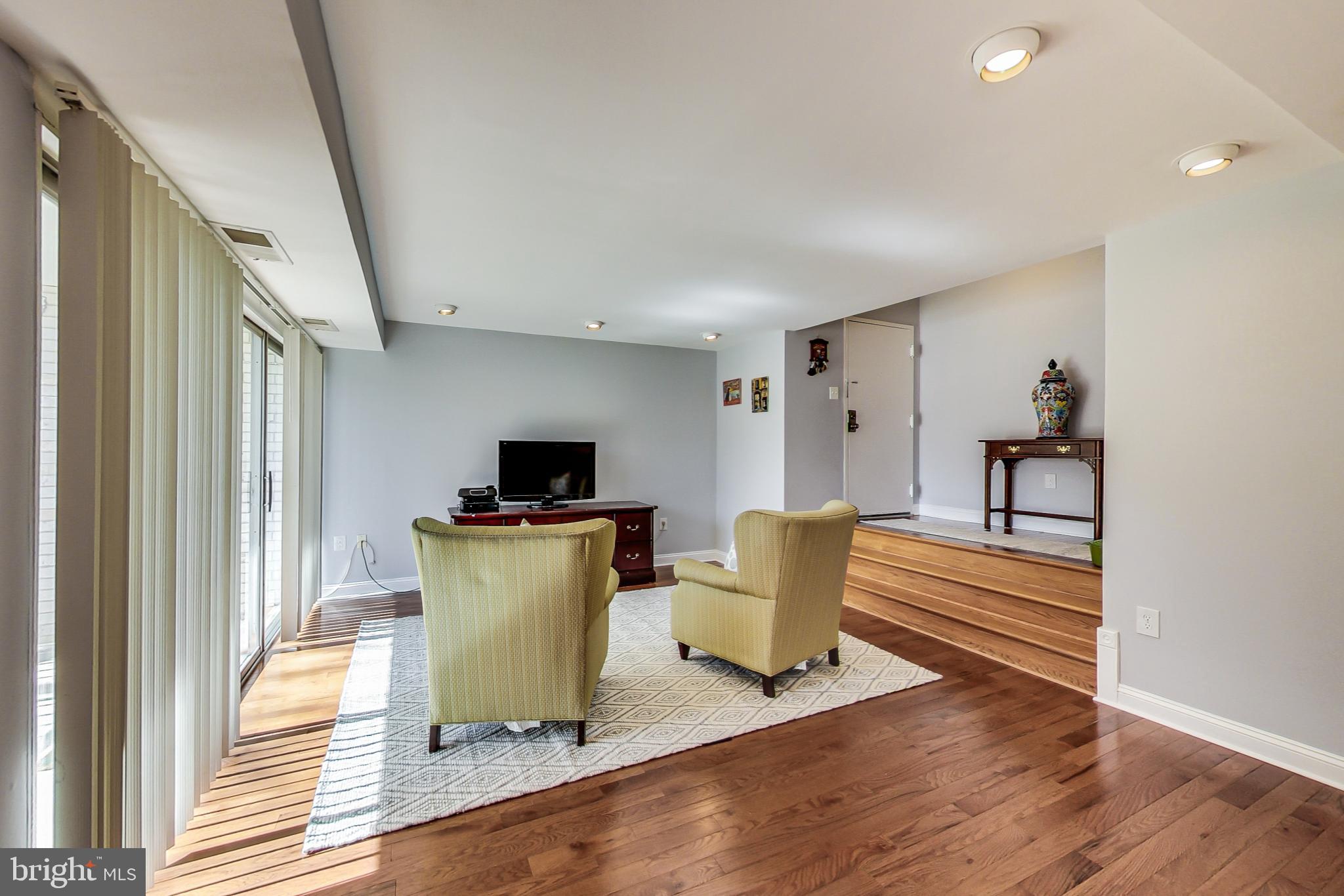 14418 Parkvale Road, Unit 14418 Rockville, MD 20853 - Photo 8 of 28