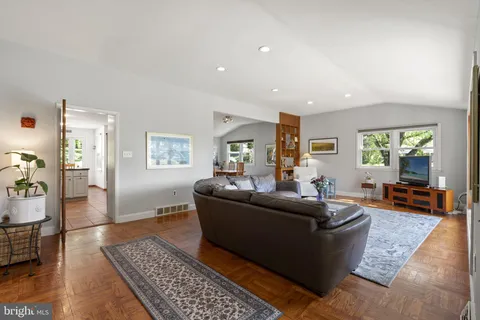 $699,900 | 8807 Hawthorne Lane, Wyndmoor, PA 19038