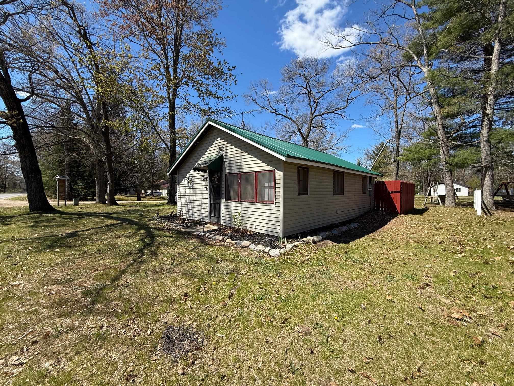 6321 Elk Lake Road Gladwin, MI 48624 - Photo 3 of 47