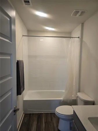 $2,695 | 7517 Smallwood Drive, Austin, TX 78724