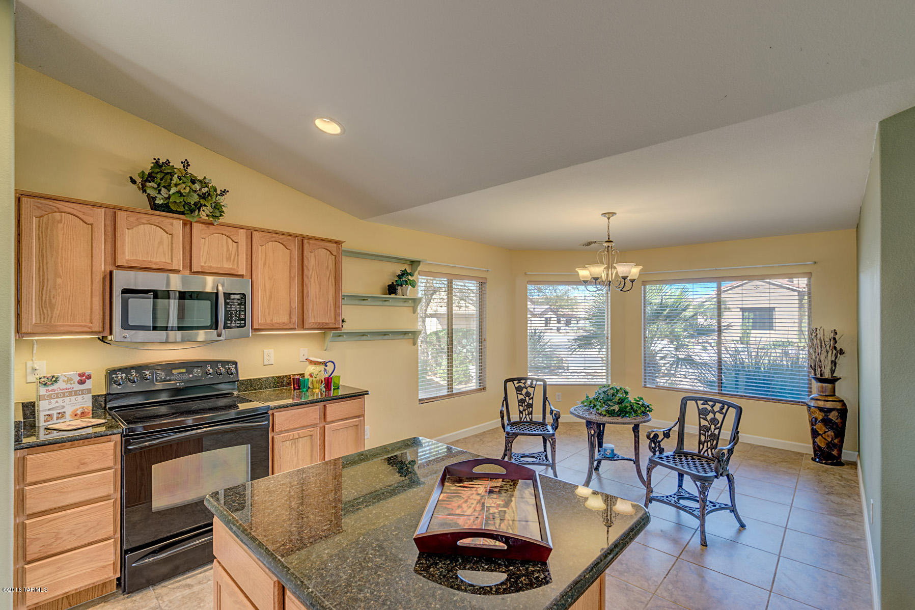 61603 East Border Rock Road Tucson, AZ 85739 - Photo 3 of 28