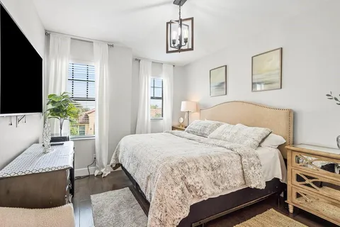 $1,300,000 | 8605 East Baypoint Circle, Parkland, FL 33076