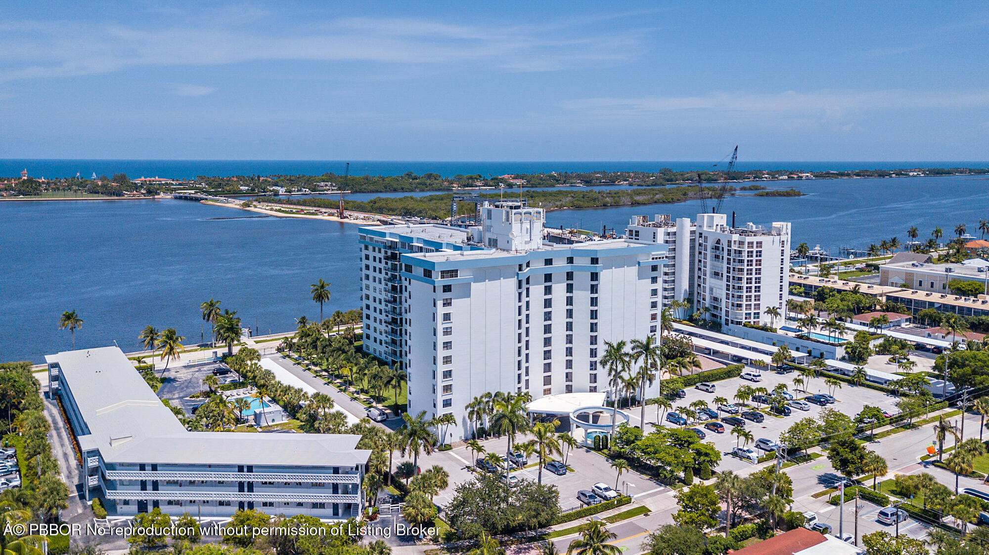 3800 Washington Road, Unit 808 West Palm Beach, FL 33405 - Photo 34 of 35 a view of a city and ocean view
