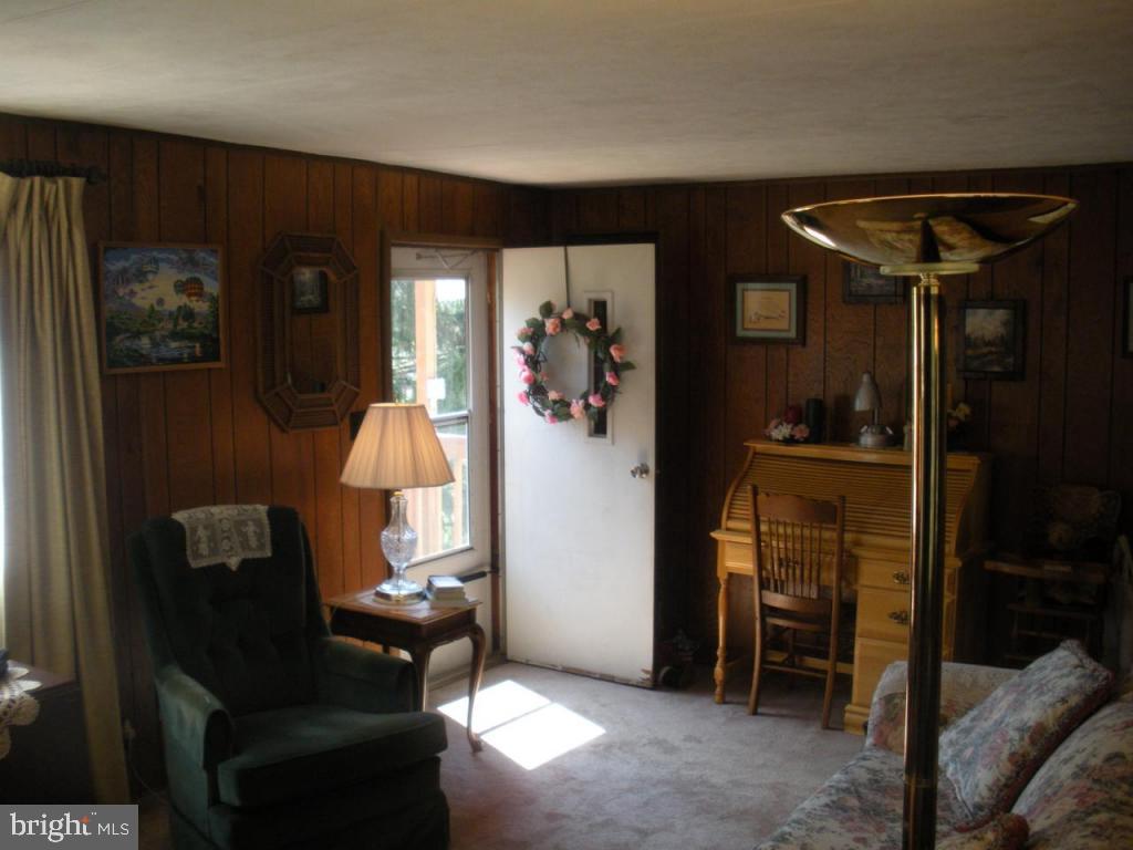 73 Loop Road Pequea, PA 17565 - Photo 2 of 5