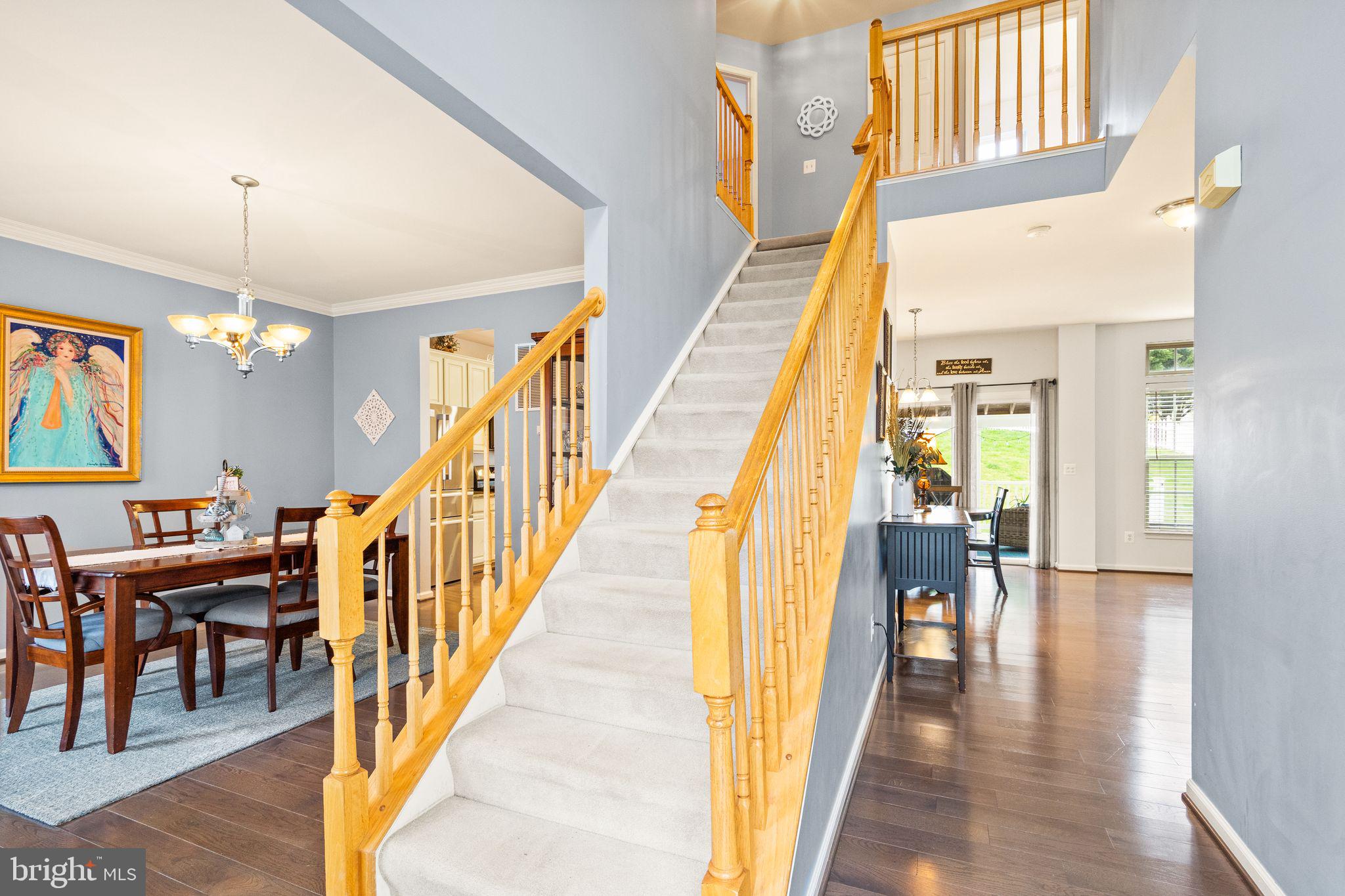 325 Singleton Circle Warrenton, VA 20186 - Photo 13 of 91