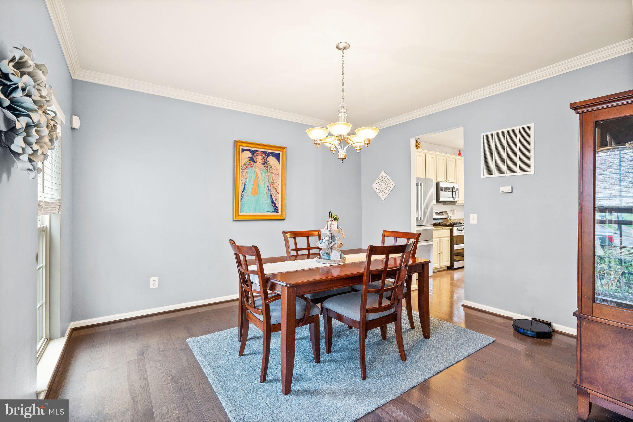 325 Singleton Circle Warrenton, VA 20186 - Photo 16 of 91