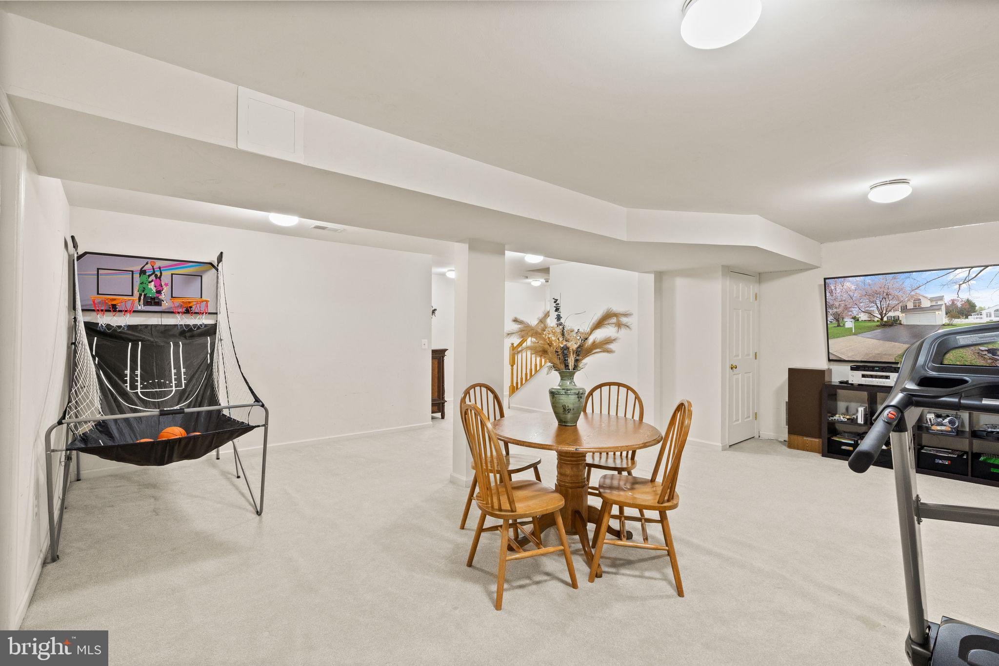 325 Singleton Circle Warrenton, VA 20186 - Photo 62 of 91