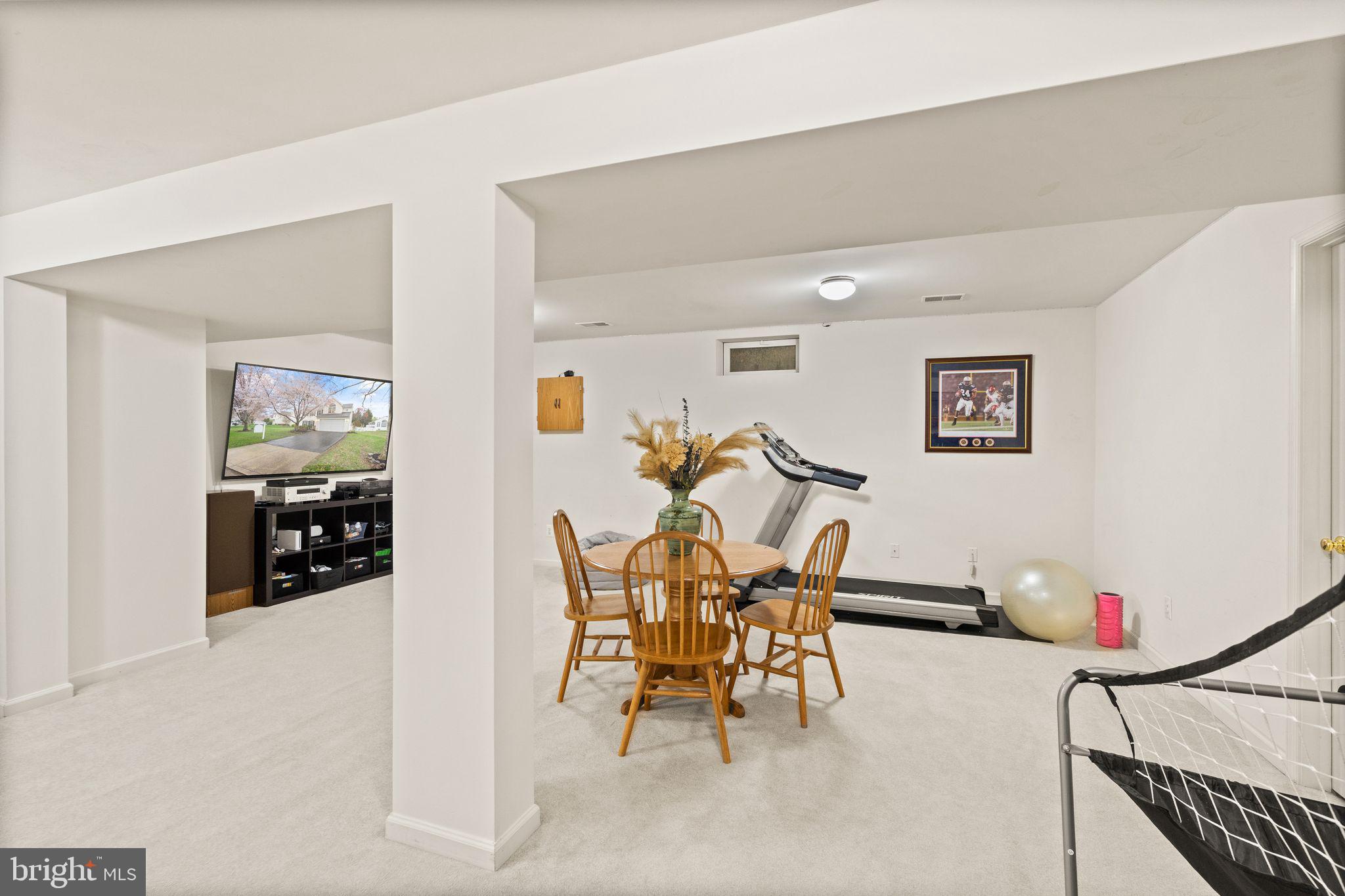 325 Singleton Circle Warrenton, VA 20186 - Photo 63 of 91