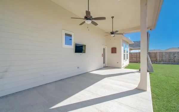 $2,700 | 610 Rain Cloud Drive, Baytown, TX 77523