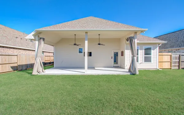 $2,700 | 610 Rain Cloud Drive, Baytown, TX 77523