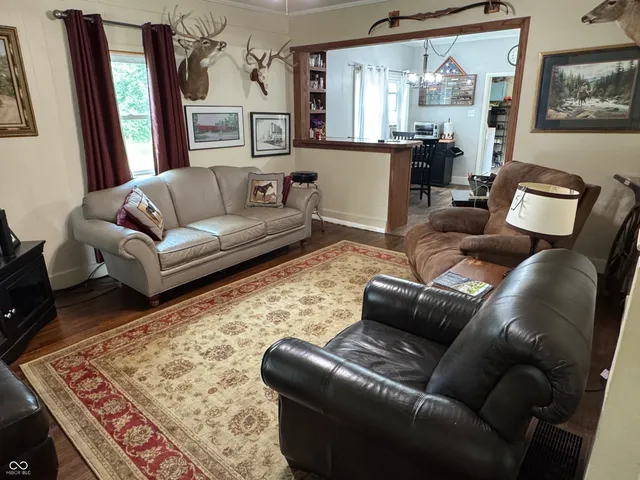 $249,900 | 301 South Maple Street, Veedersburg, IN 47987