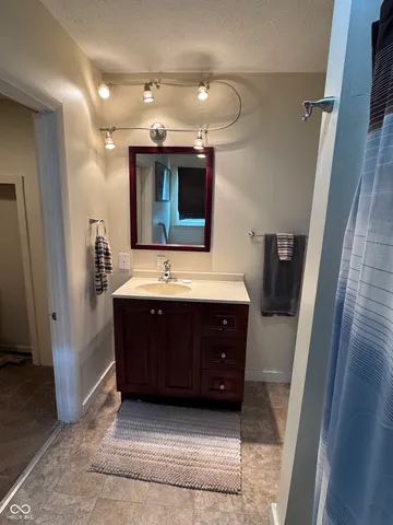 $249,900 | 301 South Maple Street, Veedersburg, IN 47987