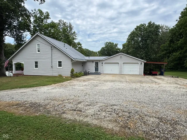 $249,900 | 301 South Maple Street, Veedersburg, IN 47987