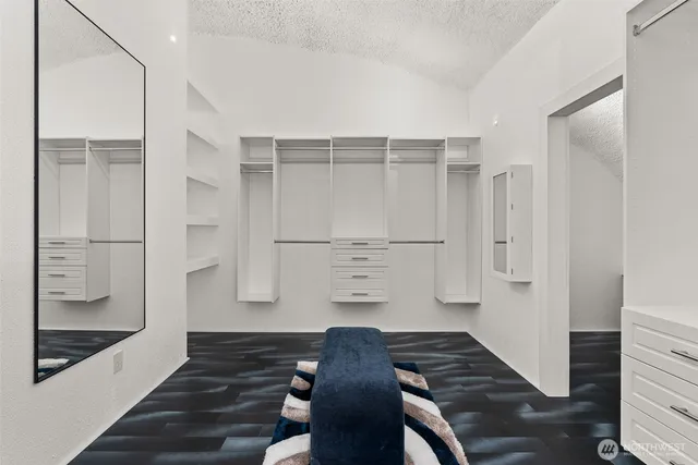 $1,300,000 | 15115 Labrador Lane, Rochester, WA 98579