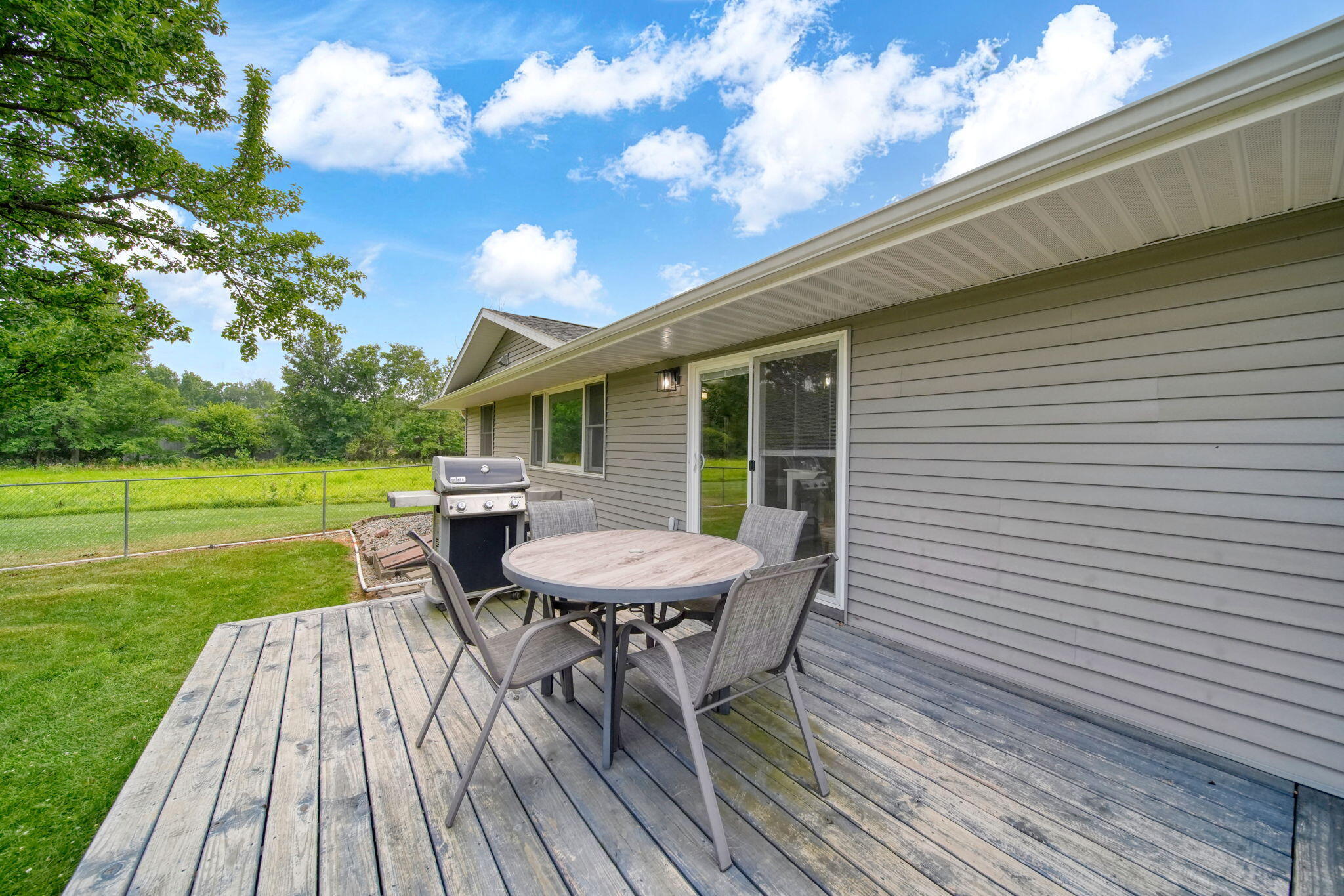 755 South Smith Road Eaton Rapids, MI 48827 - Photo 46 of 79 Deck