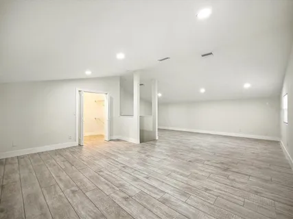 a house view with a outdoor space