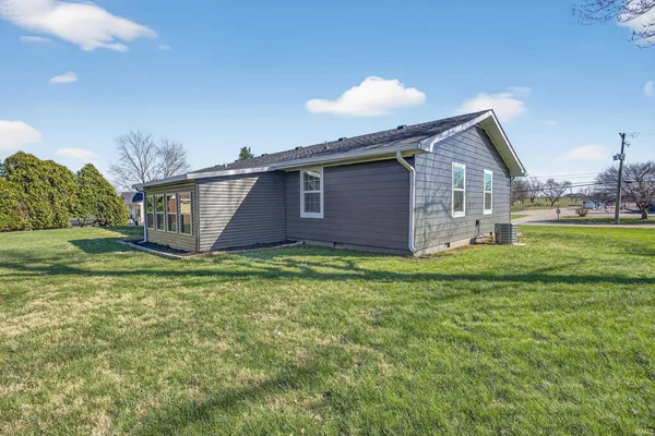 $225,000 | 1605 Hancock Avenue, Mitchell, IN 47446