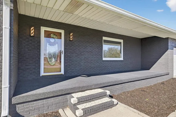 $225,000 | 1605 Hancock Avenue, Mitchell, IN 47446