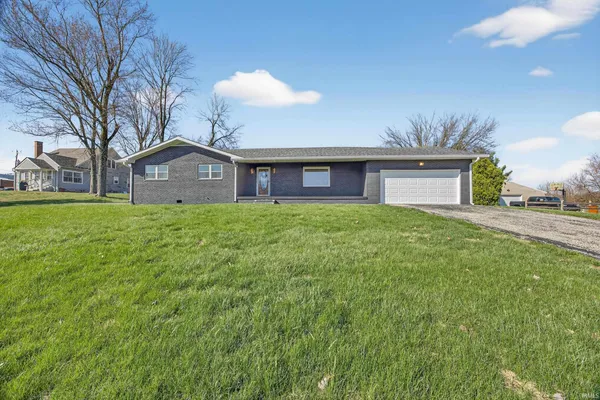 $225,000 | 1605 Hancock Avenue, Mitchell, IN 47446