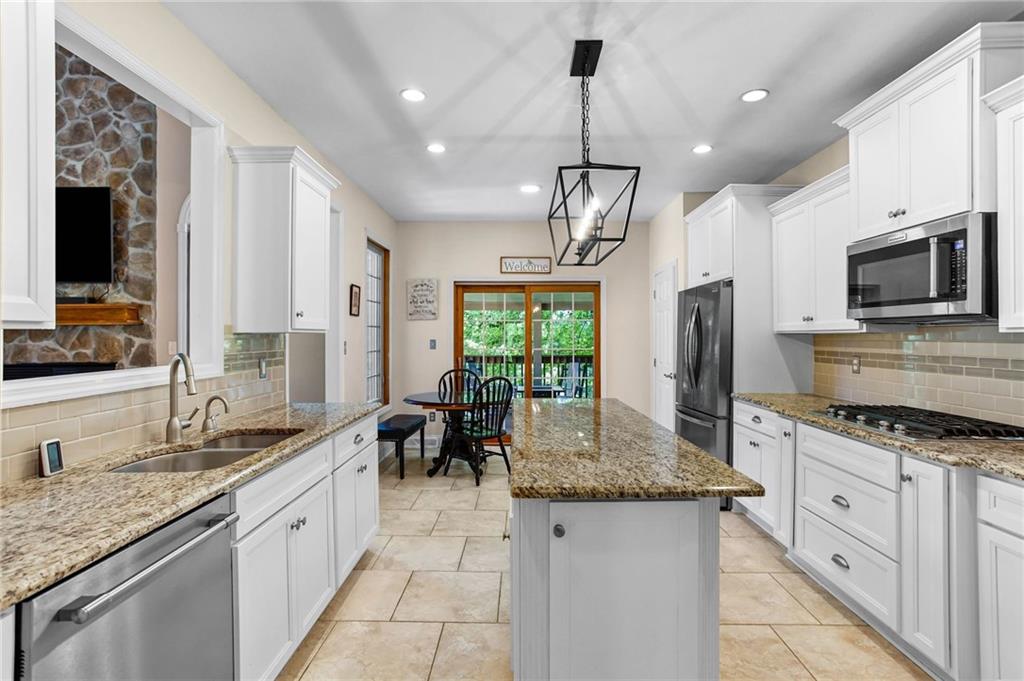 472 Spruce Lane Houston, PA 15342 - Photo 10 of 50