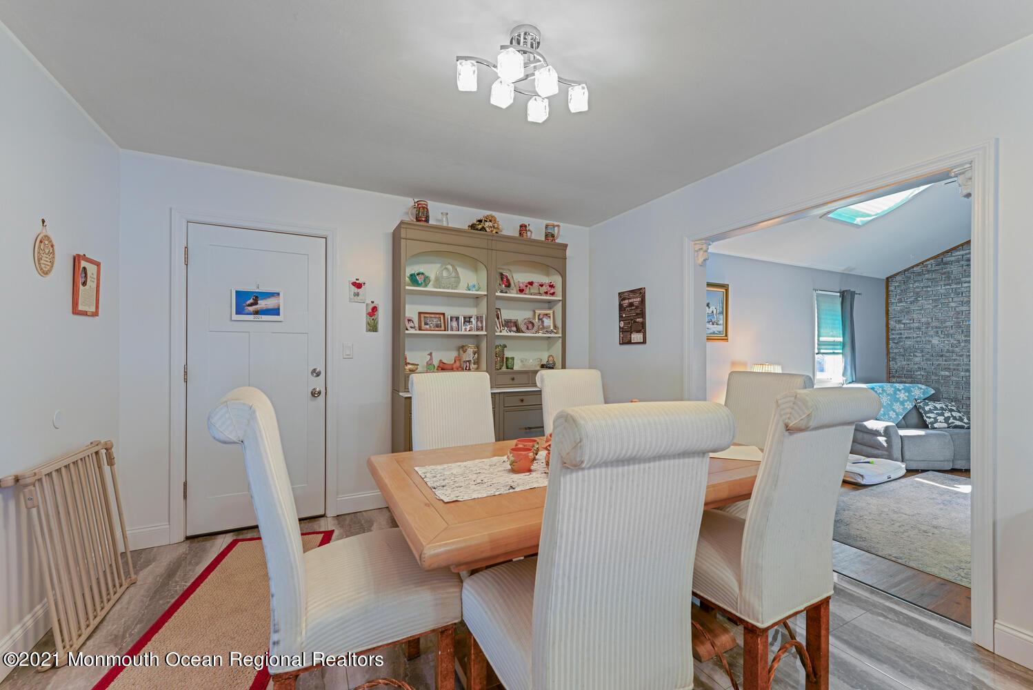 387 Line Road Aberdeen, NJ 07747 - Photo 3 of 27 Eat-In Kitchen