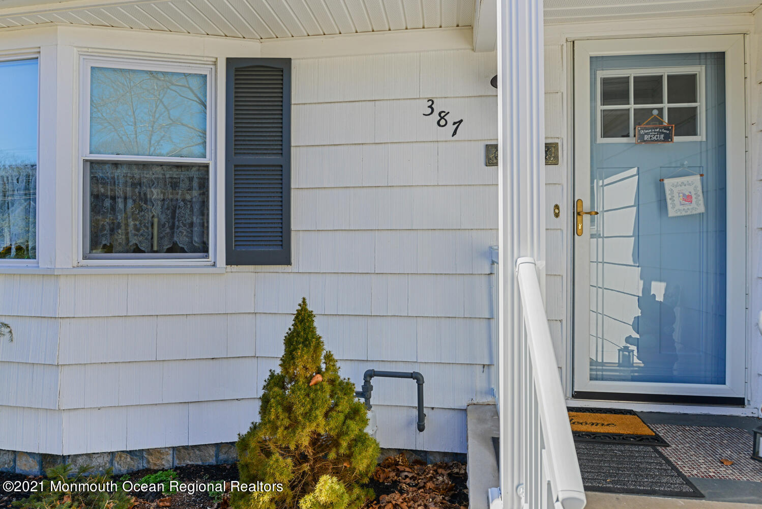 387 Line Road Aberdeen, NJ 07747 - Photo 7 of 27 Front Entrance