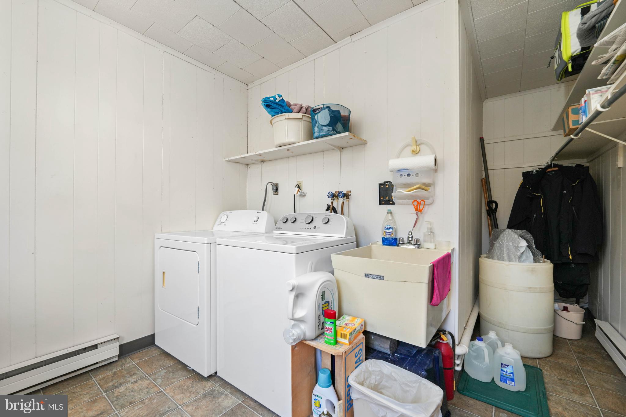 130 Highway 41 Gap, PA 17527 - Photo 21 of 26 laundry room with deep sinnk