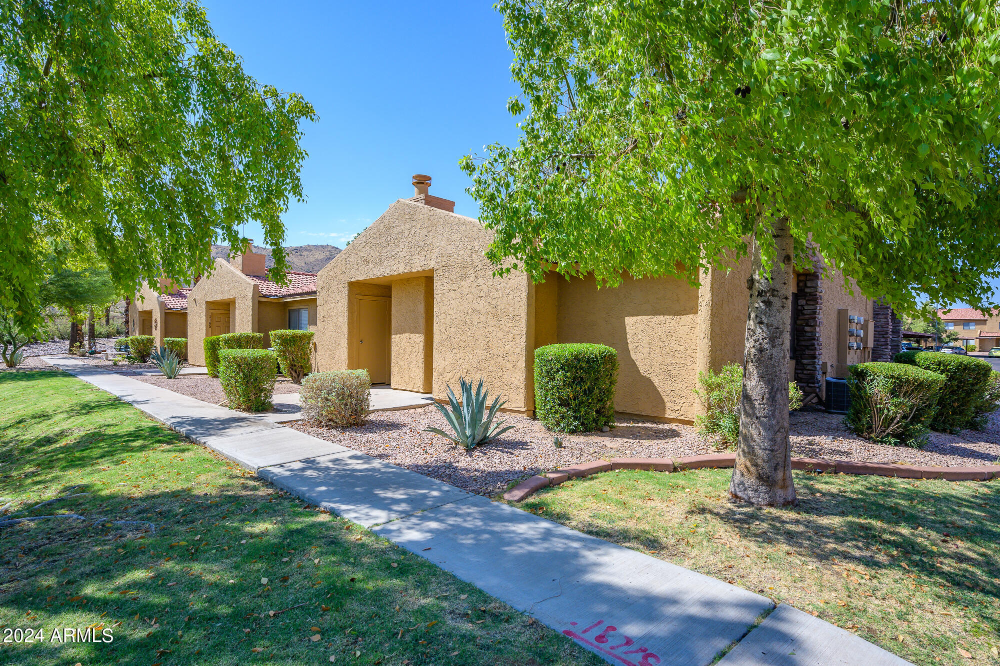 3511 East Baseline Road, Unit 1186 Phoenix, AZ 85042 - Photo 2 of 17 Baseline1186-18