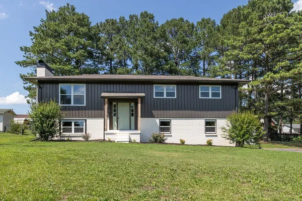 $348,500 | 1708 Deer Hollow Drive, Lawrenceburg, TN 38464
