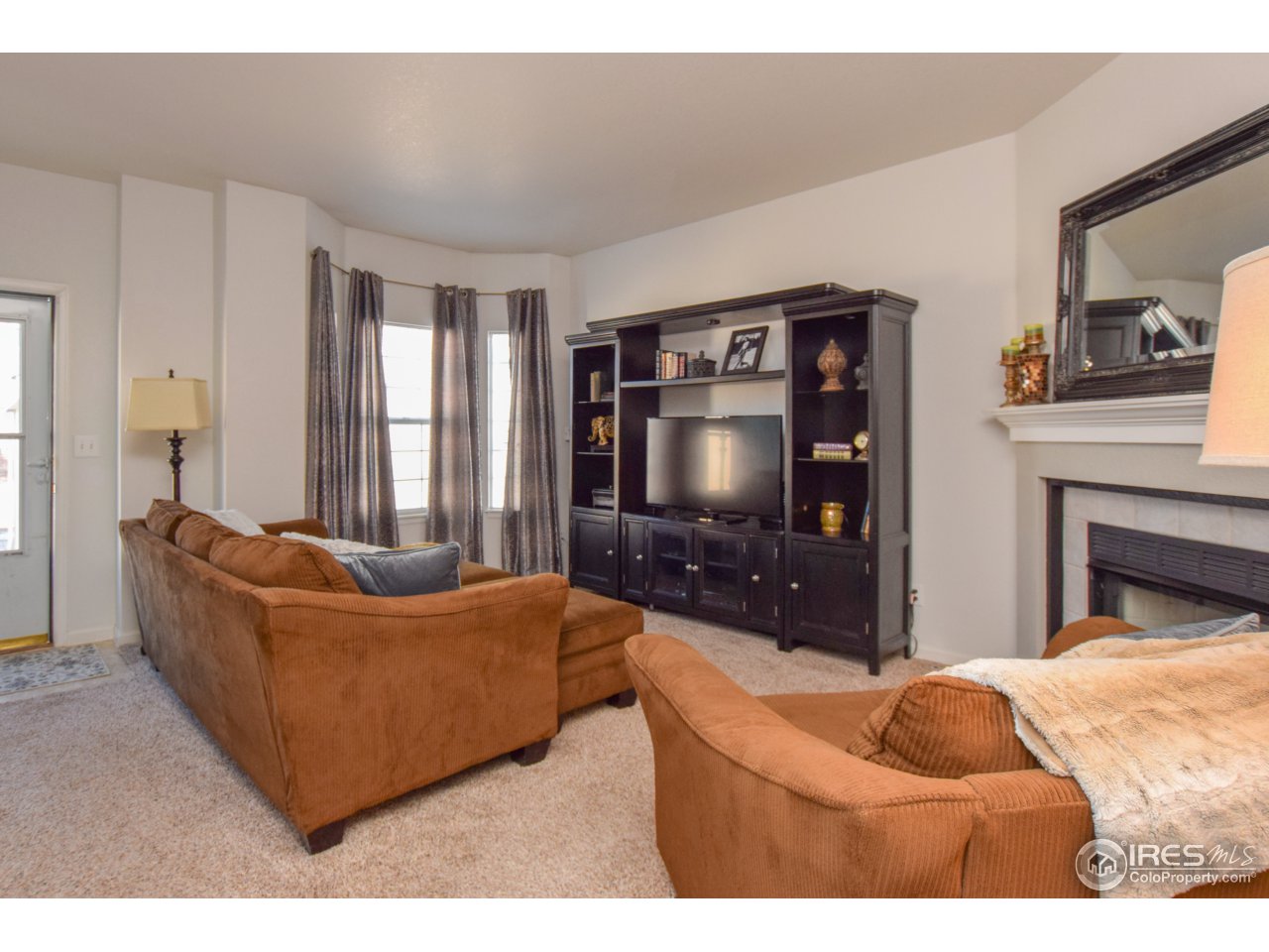 6612 Avondale Road, Unit D Fort Collins, CO 80525 - Photo 6 of 28 Living room