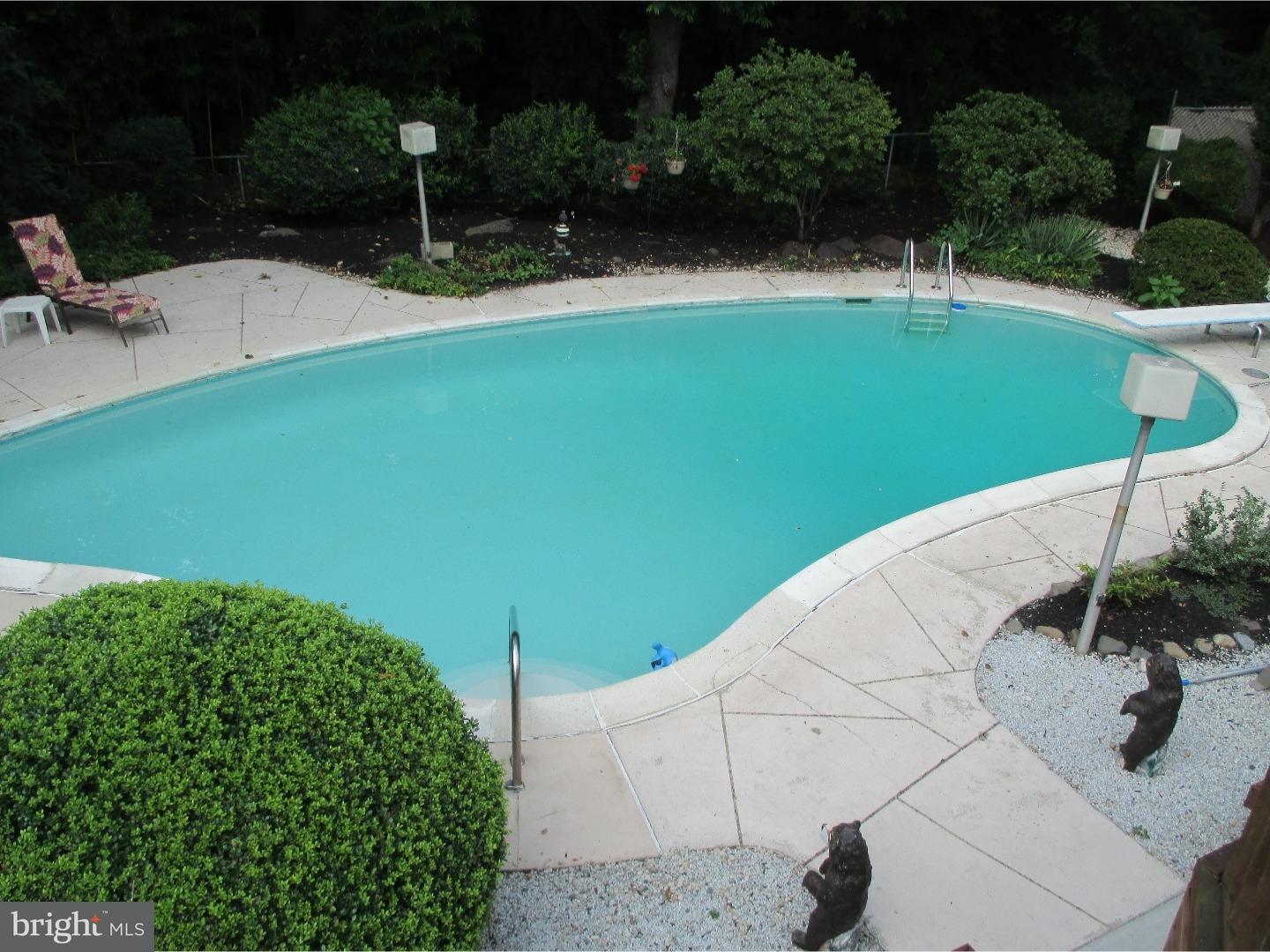 641 Kismet Road Philadelphia, PA 19115 - Photo 4 of 25