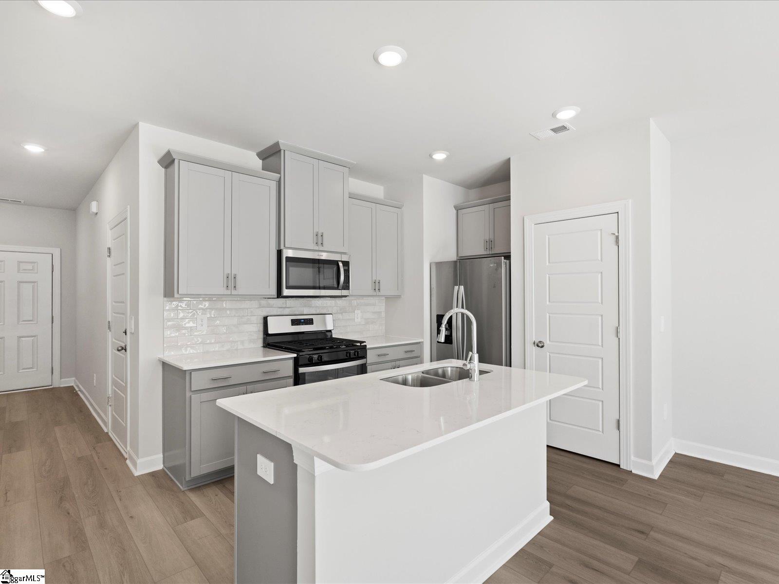 857 Ernest Lane Lyman, SC 29365 - Photo 5 of 24