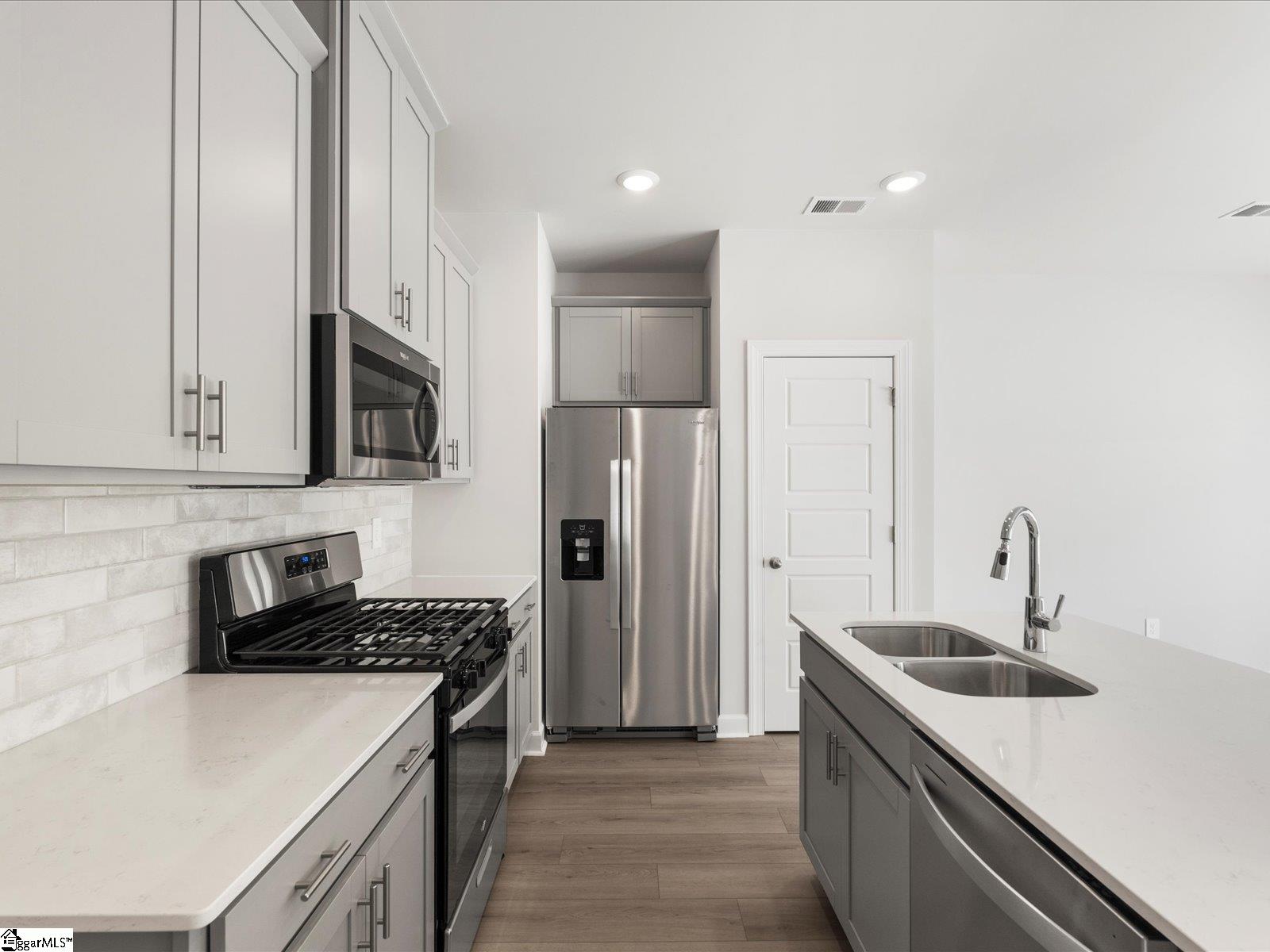 857 Ernest Lane Lyman, SC 29365 - Photo 6 of 24