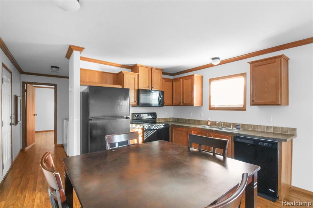 23836 Maple Lane Romulus, MI 48174 - Photo 7 of 15 Gallery Image 7