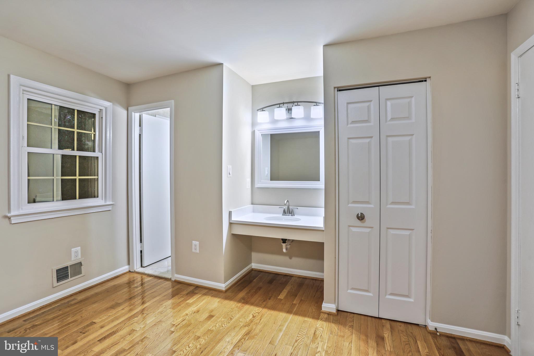 7750 Lowmoor Road Springfield, VA 22153 - Photo 13 of 28 Gallery Image 13