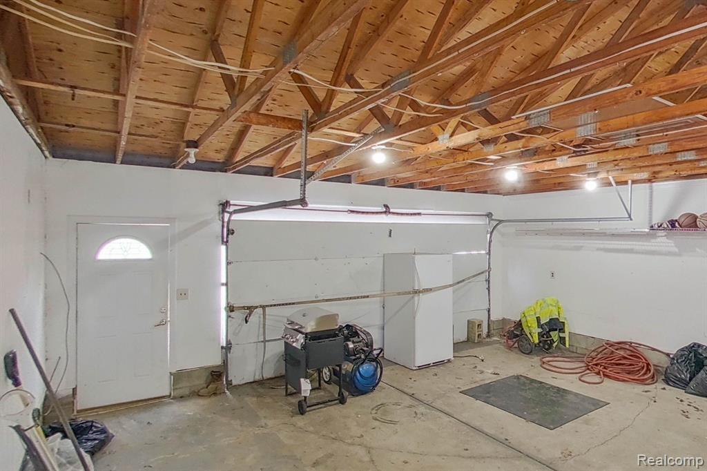 10040 Clark Road Davison, MI 48423 - Photo 21 of 35